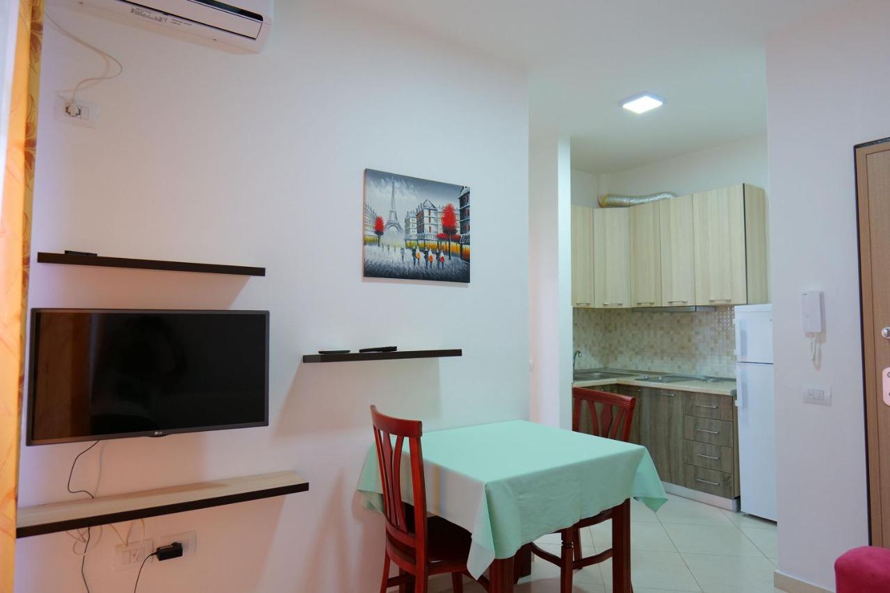 Almare Apartments Vlorë Екстериор снимка