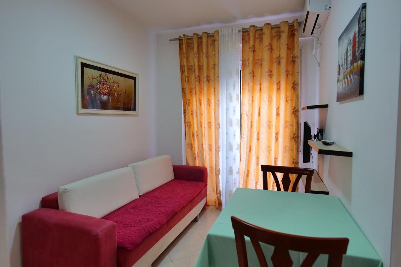 Almare Apartments Vlorë Екстериор снимка