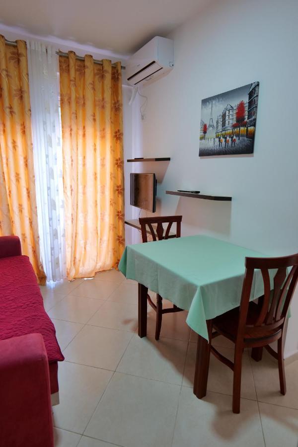 Almare Apartments Vlorë Екстериор снимка