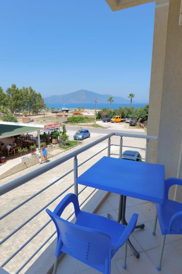 Almare Apartments Vlorë Екстериор снимка